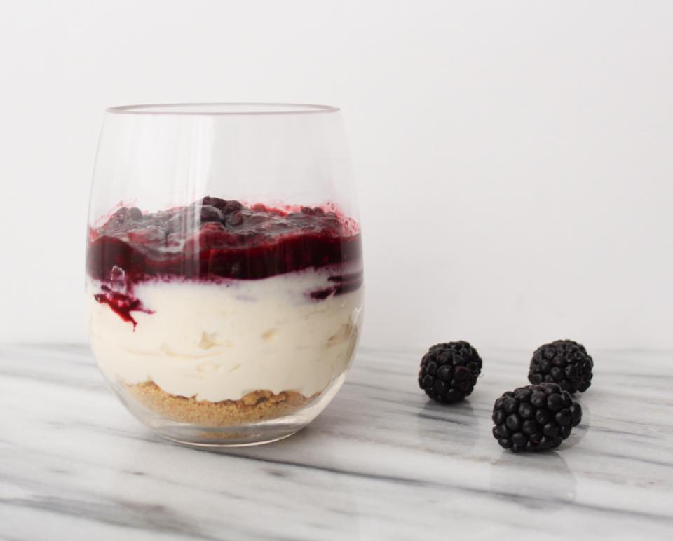 No Bake Cheesecake with Blackberries – Weight Watchers Freestyle